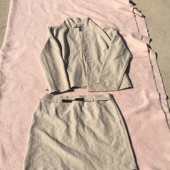 Skirt Suit - Picture 1 of 3